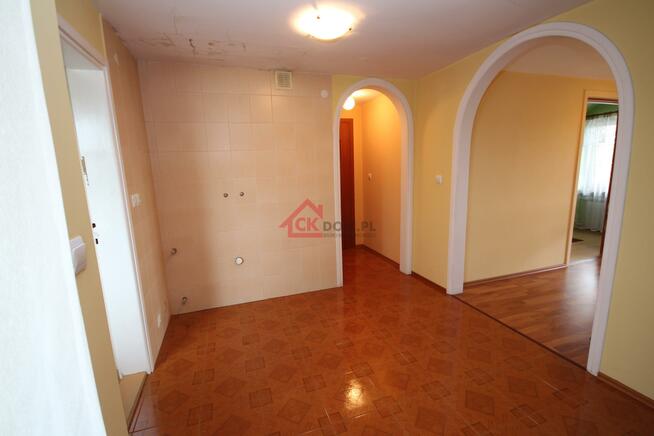 Dom Kielce Nowy Folwark, Otrocz