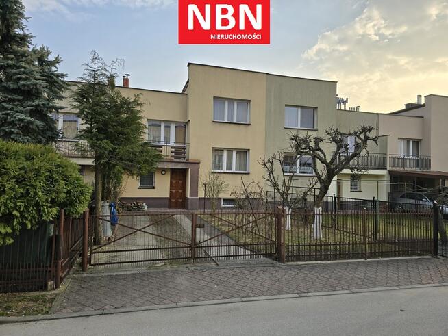 Dom jednorodzinny > 120 m2 > działka 230 m2