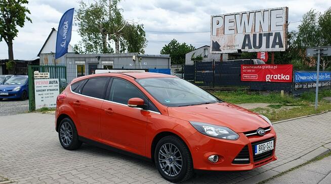 Ford Focus Titanium/Klimatronik/Alufelgi/Czujniki park. Przód+tył /Grzane fotele