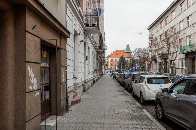 Mieszkanie 3p w kamienicy w pobliżu Salwatoru