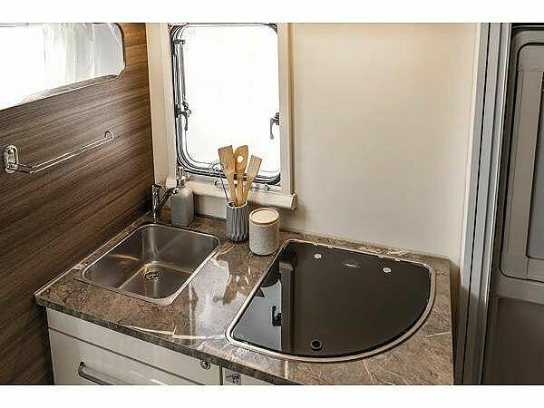 Kamper Ford Rimor Evo Sound 7 osobowy produkcji 2020