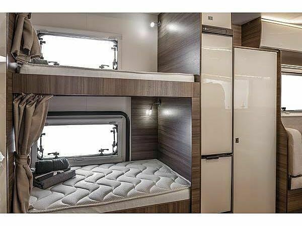 Kamper Ford Rimor Evo Sound 7 osobowy produkcji 2020