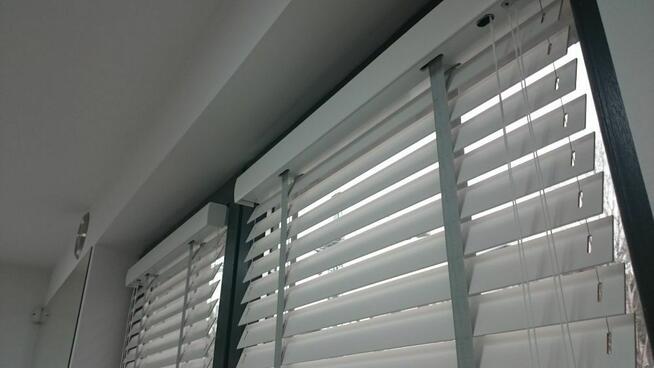 Żaluzje Drewniane , Żaluzje 50mm DREWNIANE , Rolety