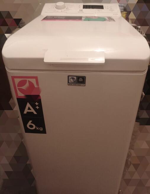 Niesamowita OKAZJA !!! Inteligentna pralka Elektrolux 6kg 10
