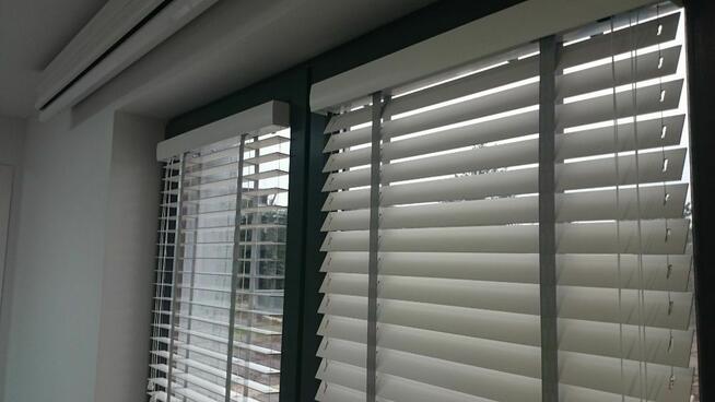 Żaluzje Drewniane , Żaluzje 50mm DREWNIANE , Rolety