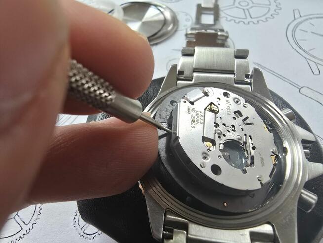 Naprawa zegarków Tarnów – Serwis Watchpoint |Wymiana baterii