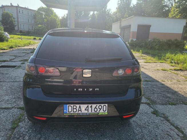 Sprzedam samochód osobowy seat Ibiza