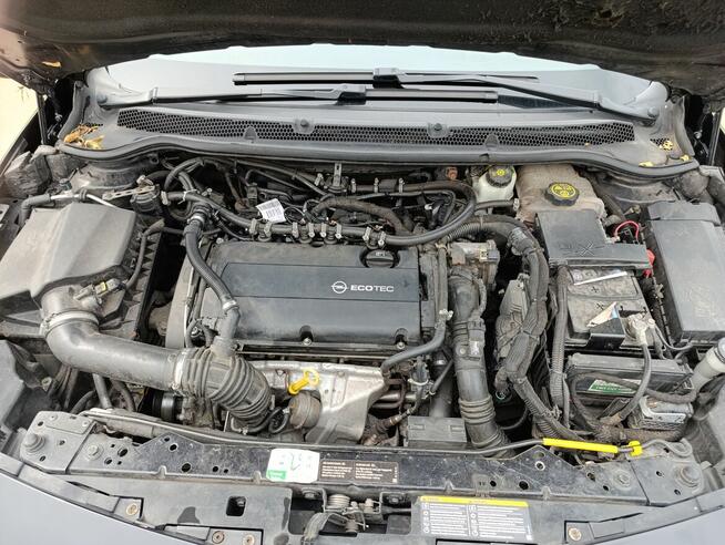 Opel Astra J 1.6 Turbo 180KM LPG 2010r