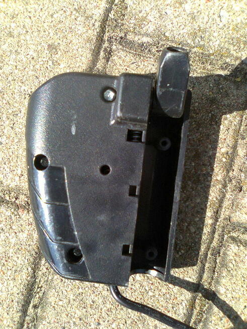 Wyłącznik włącznik do rączki od kosiarka elektryczna Einhell