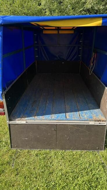 Przyczepa lekka Niewiadów 560 DMC z hamulcem najazdowym