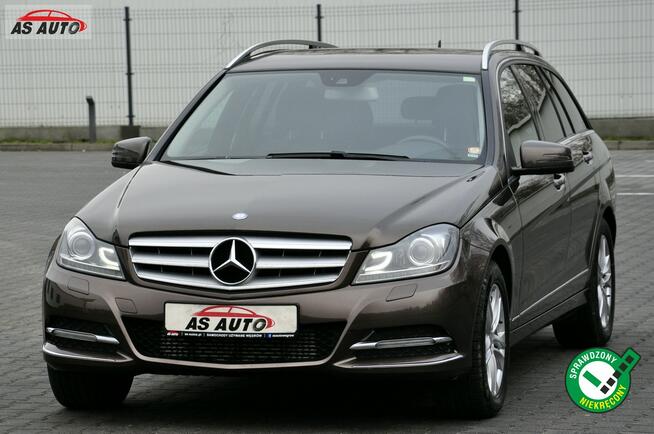 Mercedes C 180 2,2CDi 120KM Elegance/Navi/Skóra/LEDy/Xenon/Alu/El.Klapa