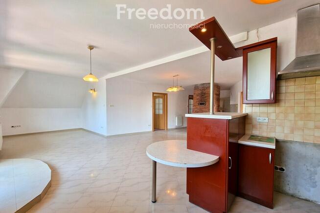 Obiekt wielefunkcyjny na sprzedaż-centrum Huszlewa