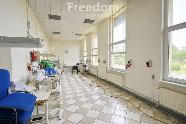 Lokal 168 m² z ogrodzonym terenem – Koniecpol