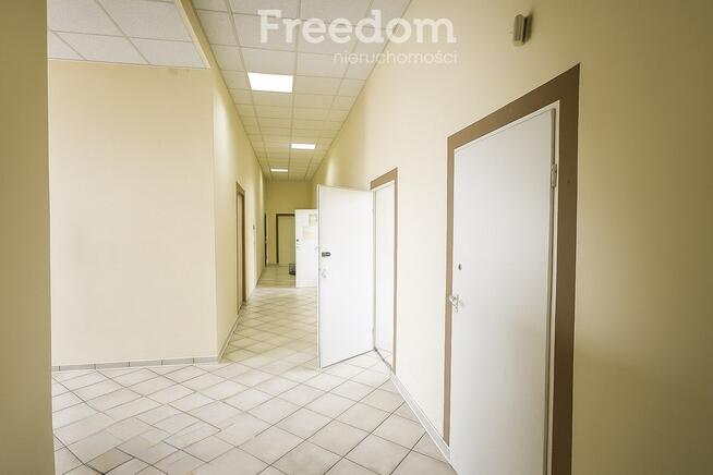Lokal 168 m² z ogrodzonym terenem – Koniecpol