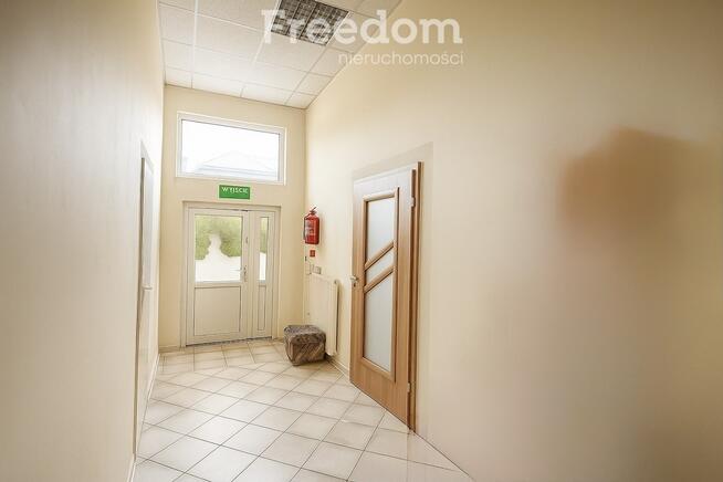 Lokal 168 m² z ogrodzonym terenem – Koniecpol