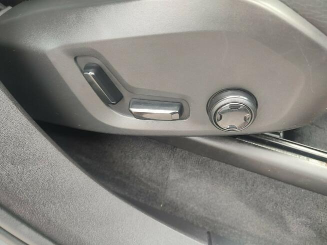 Volvo XC 90 7-osobowy panorama