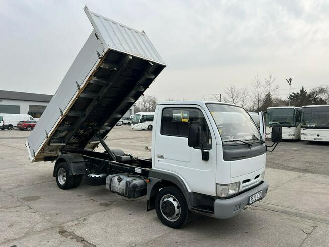 Nissan Cabstar 35.120 Wywrot 2xResor Bez Korozji Import Hiszpania