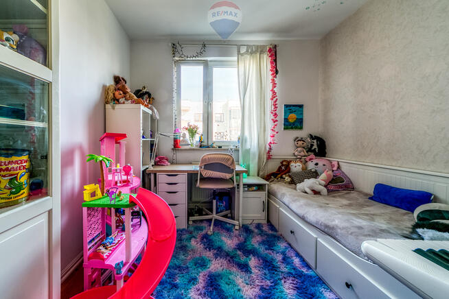 Rozkładowe mieszkanie z dużym balkonem, 1 piętro.