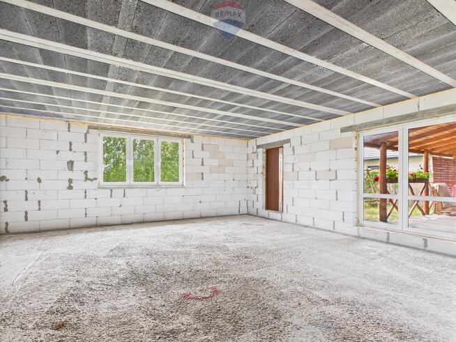 Dom w stanie surowym zamkniętym