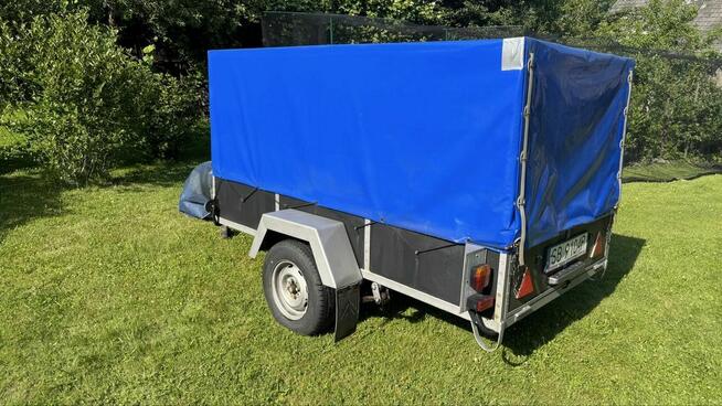 Przyczepa lekka Niewiadów 560 DMC z hamulcem najazdowym