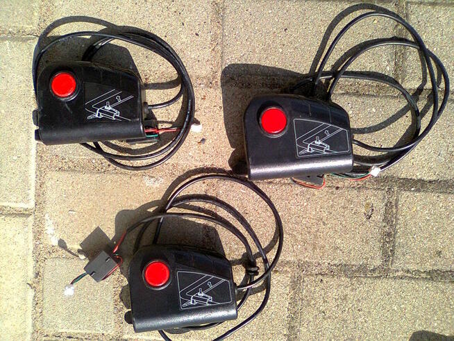 Wyłącznik włącznik do rączki od kosiarka elektryczna Einhell