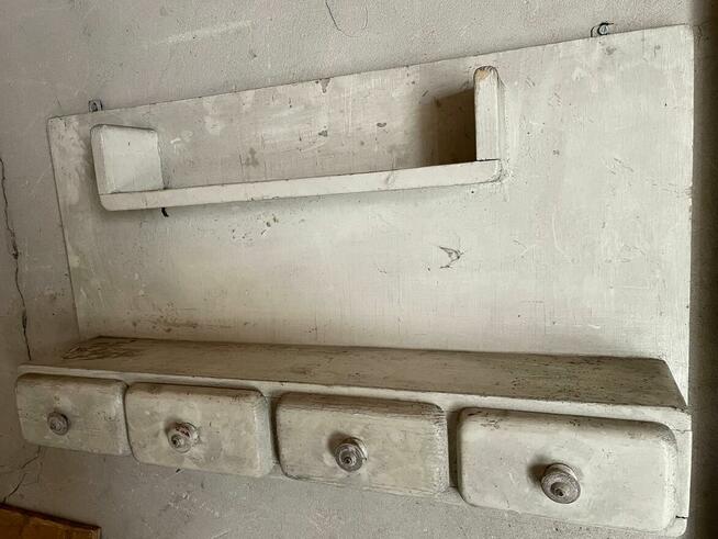 Stary kredens + dodatki