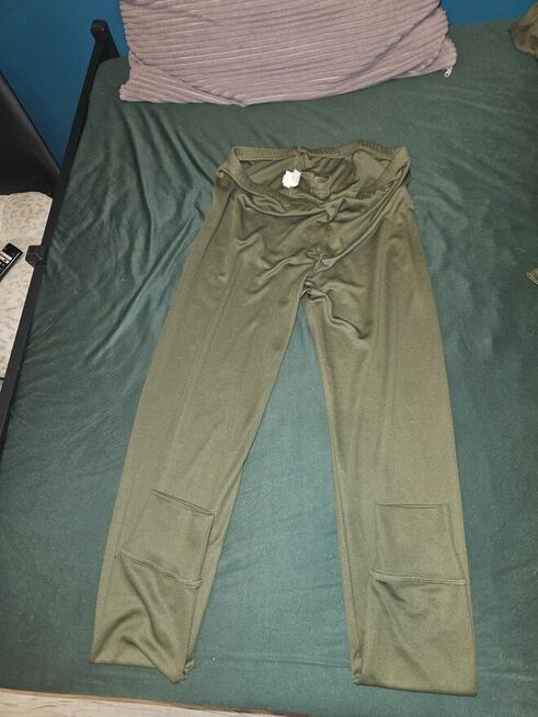 Odsprzedam komplet odzieży wojskowej