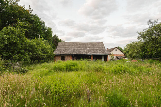 Działka 16,6 ar z budynkiem gospodarczym i stodołą