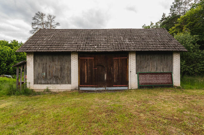 Działka 16,6 ar z budynkiem gospodarczym i stodołą