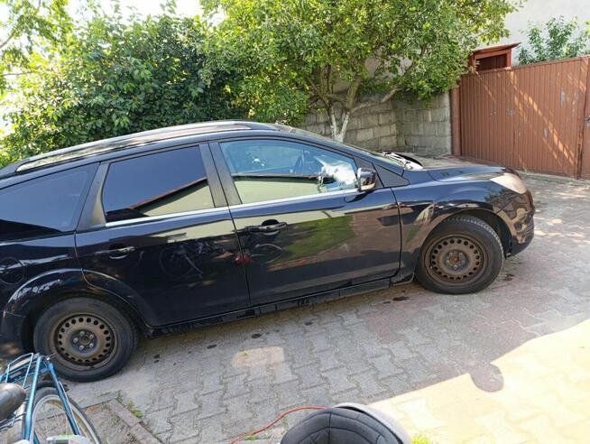 Ford Focus 1.8 +gaz edycja Black Shadow