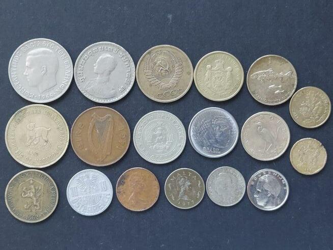 Monety Świata 18 sztuk 5