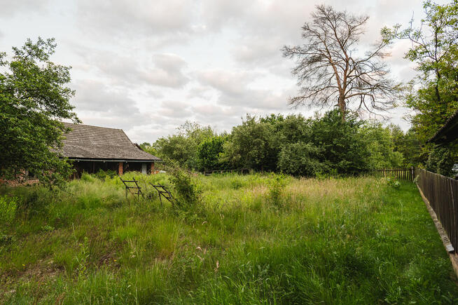 Działka 16,6 ar z budynkiem gospodarczym i stodołą