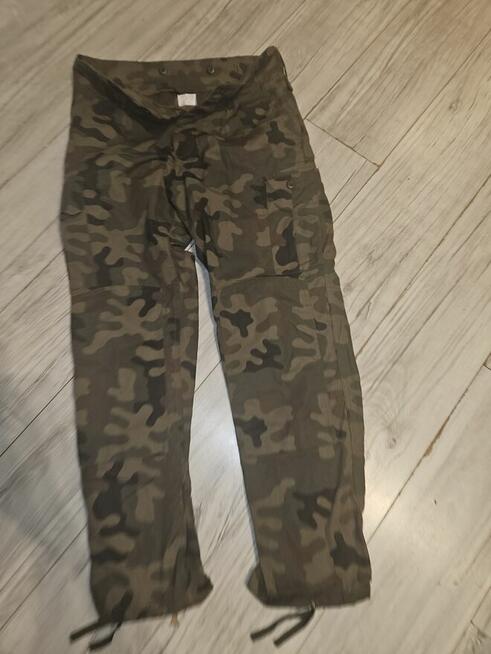 Odsprzedam komplet odzieży wojskowej