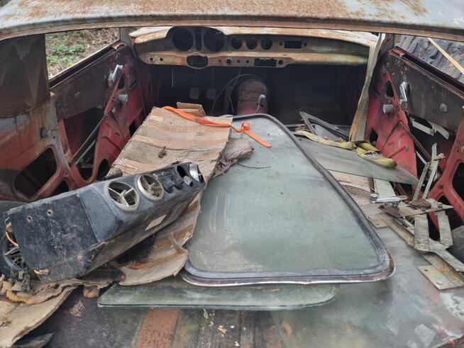 Volvo klasyk 1962 r plus części do konserwacji 33 tys.