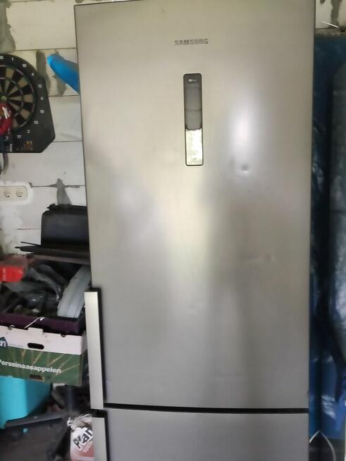 Sprzedam lodówkę Samsung no frost