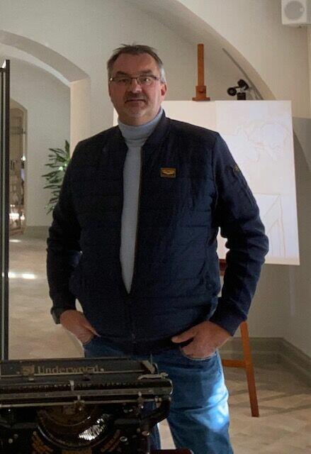 Kierowca z Busem 3,5 tony