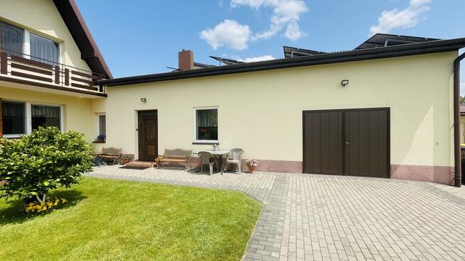 Dom - PC i fotowoltaika na dużej działce.