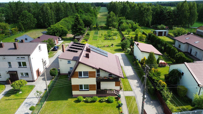 Dom - PC i fotowoltaika na dużej działce.