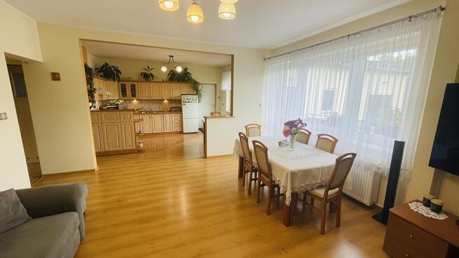 Dom - PC i fotowoltaika na dużej działce.