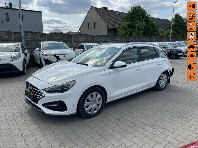 Hyundai i30 Podgrzewanie Klimatronik Kamera LED