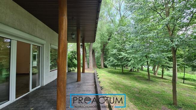 Rezydencja z linią brzegową Drwęcy