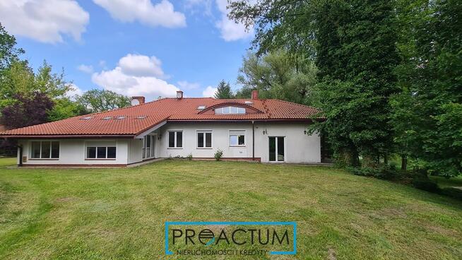 Rezydencja z linią brzegową Drwęcy