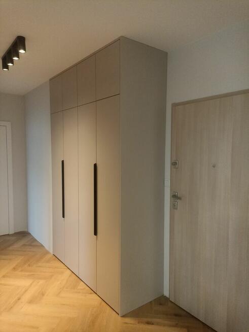 Meble na wymiar od producenta