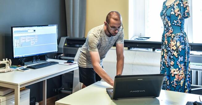 KONSTRUKCJA ODZIEŻY - STOPNIOWANIE - DIGITALIZACJA