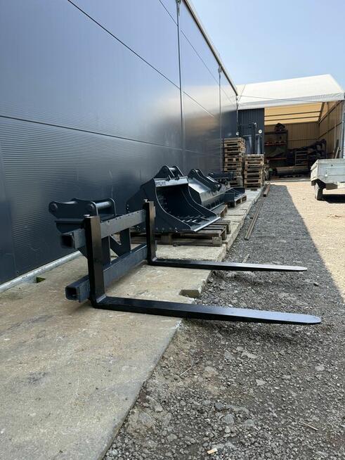 Widły, kareta do koparki 6-9t