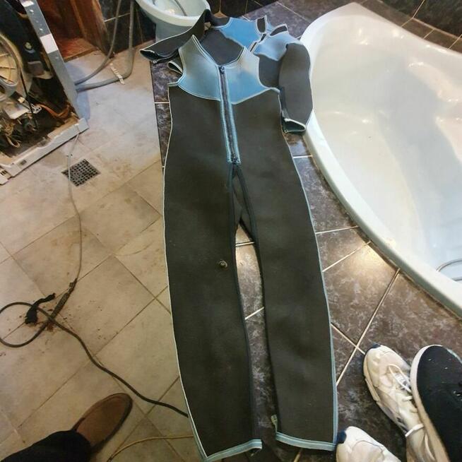 ocieplony strój do nurkowania, przywieziony z Niemiec,