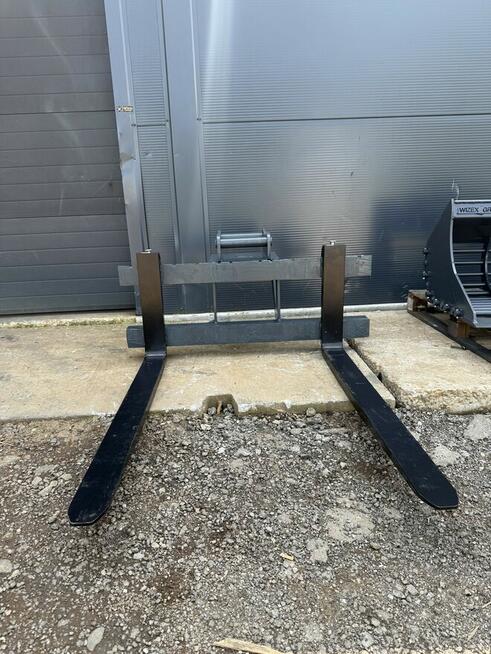 Widły, kareta do koparki 6-9t