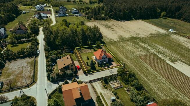 Dom jednorodzinny na osiedlu w Ugniewie, 950 000 zł