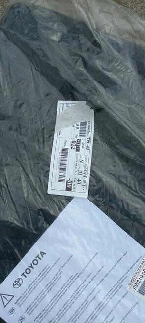 Oryginalne dywaniki gumowe OE Toyota Yaris IV PW210-0D033