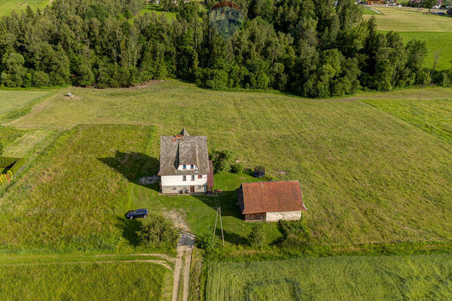 Dom do remontu na ponad 35 ar działce!